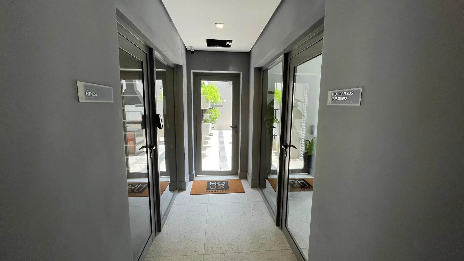 Booksampa Estudio Houx 2111 Prox Metro Faria Lima Sao Paulo Apartment